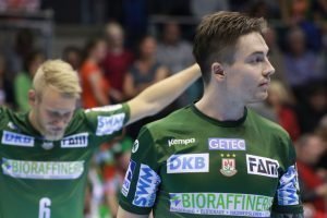 Magdeburger Mannschaft mit internationaler Strahlkraft: Michael Damgaard (vorne rechts) hat mit der dänischen Nationalmannschaft 2016 olympisches Gold geholt. Seit 2015 ist der Däne außerdem beim SC Magdeburg auf Erfolgskurs.